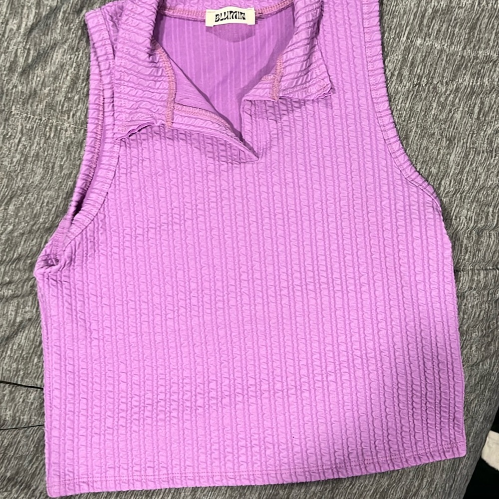 Blumin crop top large 76%poly 21%Rayon 3%spandex
